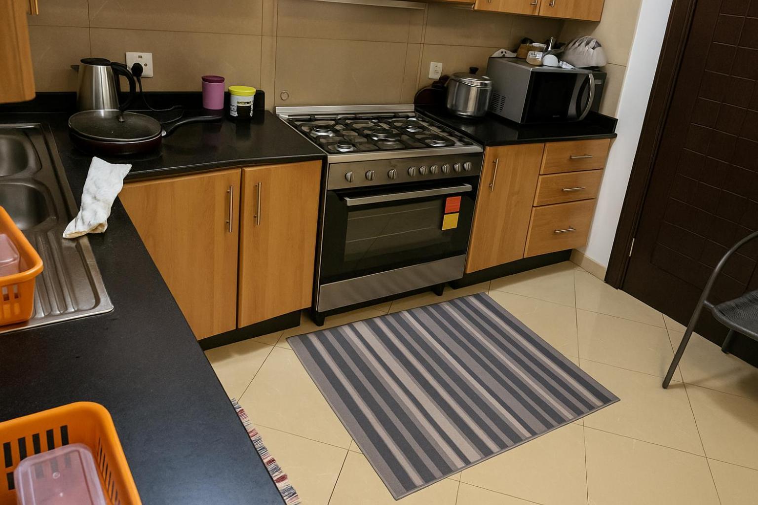 Nice Single Rooms For "Girls" Only In Dubai, Marina Exterior foto